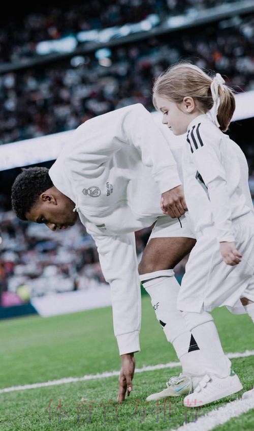 罗马诺:巴萨从未接触罗德里戈 他们深知谈判不可能 罗马诺:巴萨从未接触罗德里戈 他们深知谈判不可能